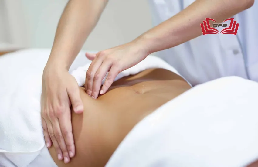 Kỹ thuật Mo là một trong những thủ pháp được dùng thường xuyên nhất trong Tuina 